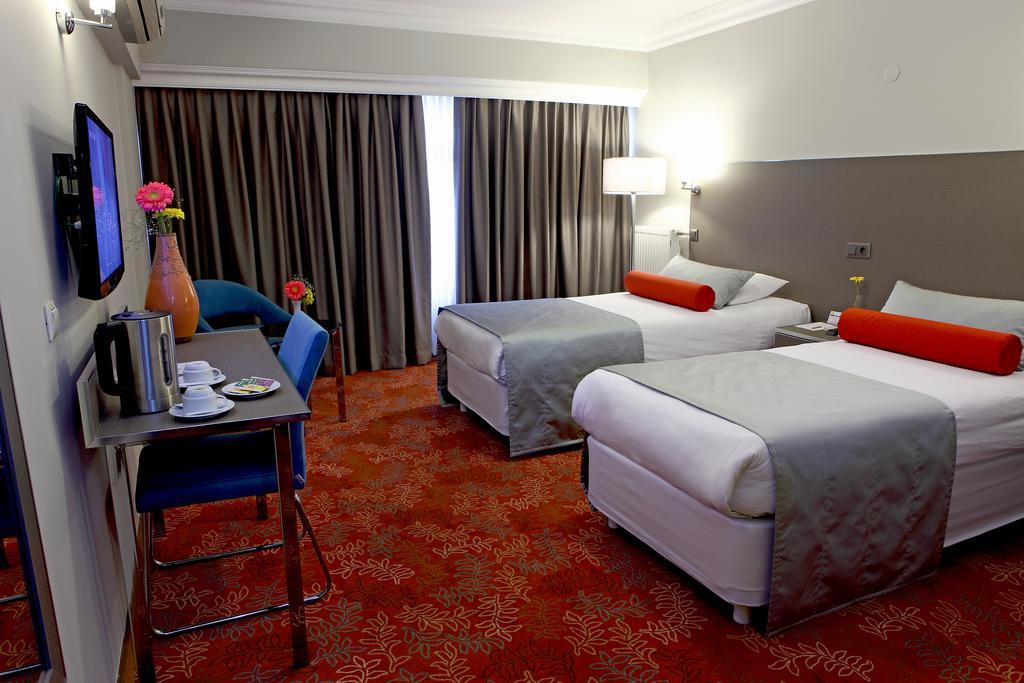 Arma Hotel Manisa Room photo